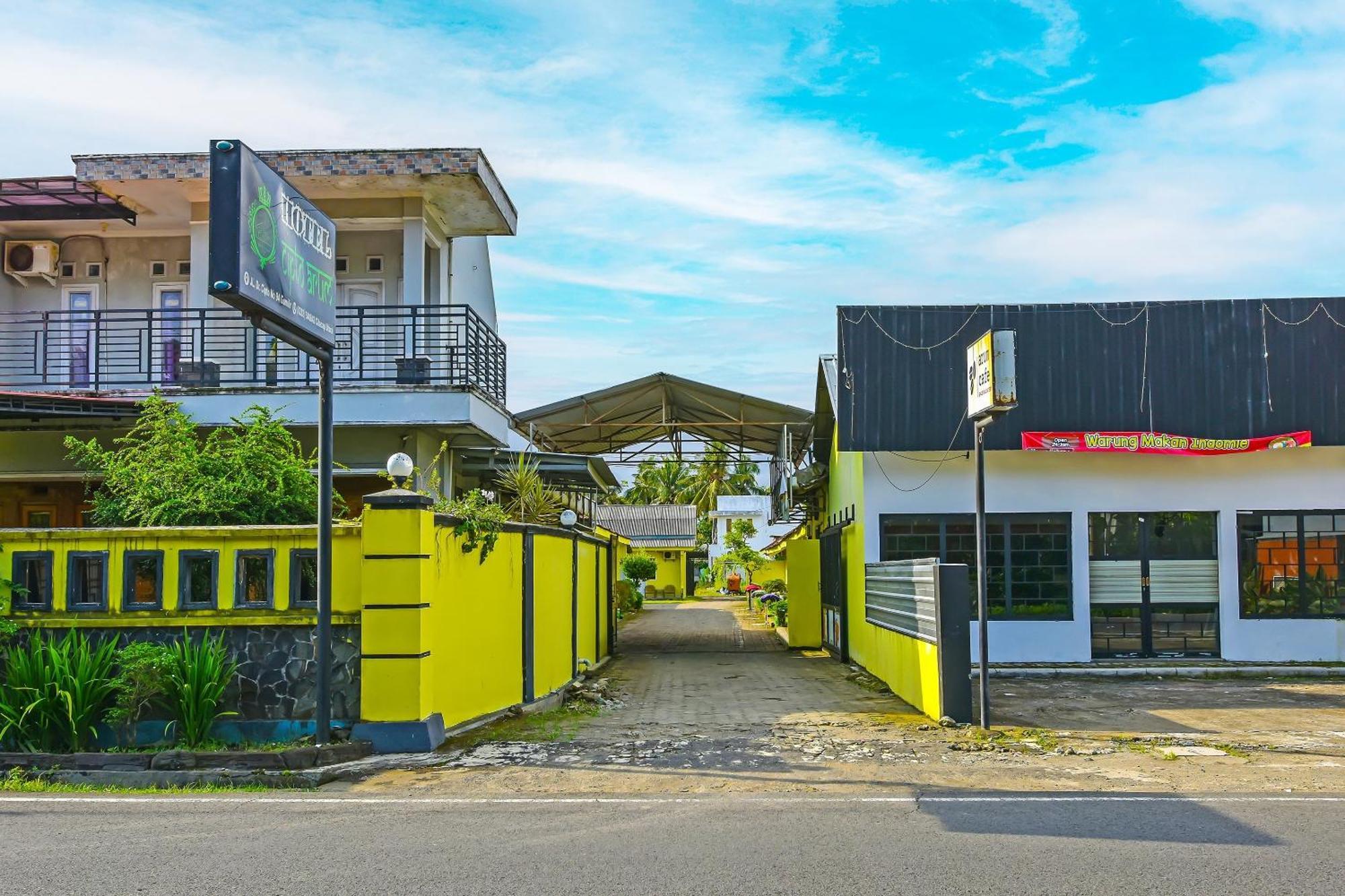 Spot On 91905 Hotel Cipto Arum Cilacap Exteriér fotografie